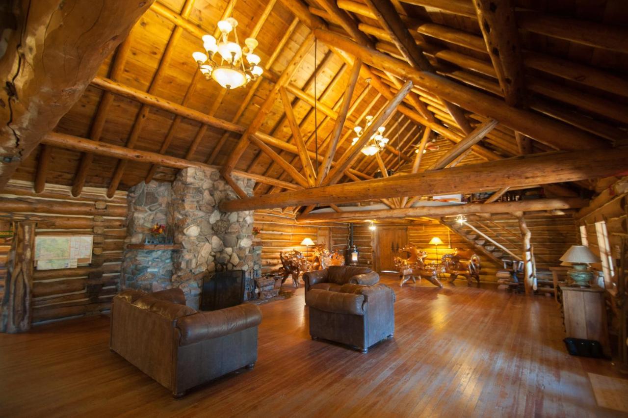 Snowy Mountain Lodge Centennial エクステリア 写真